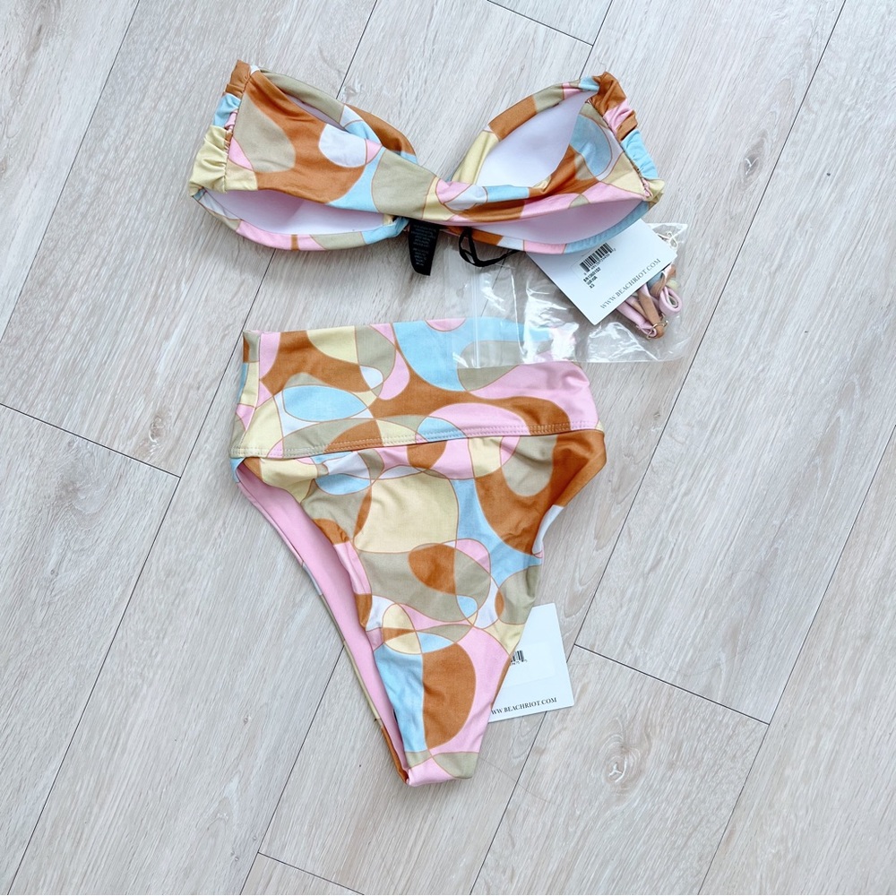 Beach Riot Bikini - Picture 4 of 6